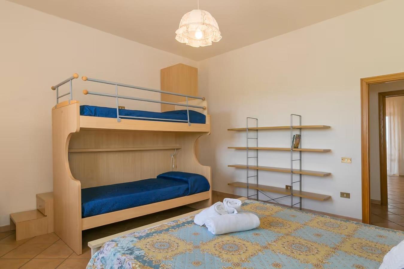 Agriturismo I Debbi 비보나 외부 사진