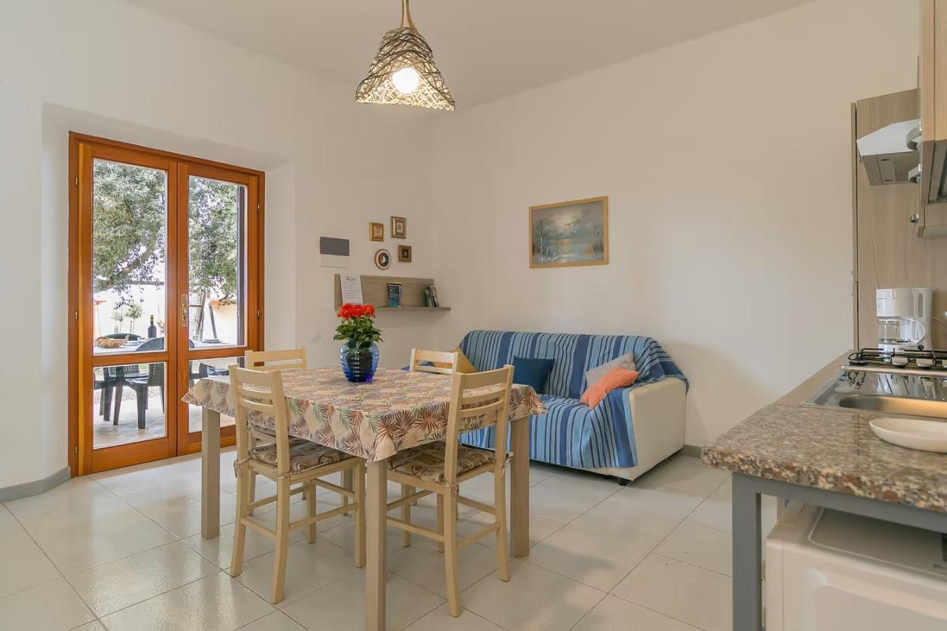 Agriturismo I Debbi 비보나 외부 사진