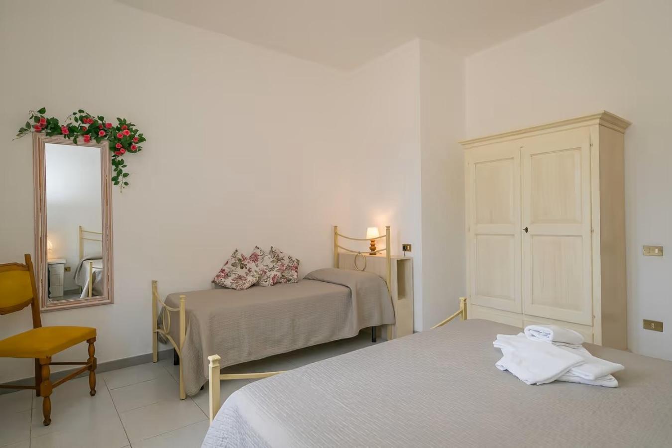 Agriturismo I Debbi 비보나 외부 사진