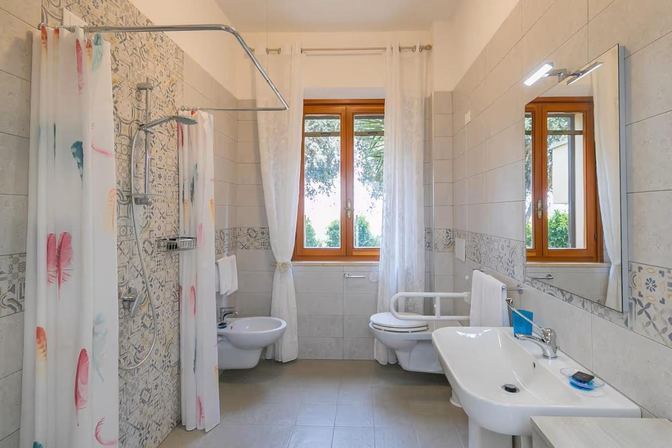 Agriturismo I Debbi 비보나 외부 사진