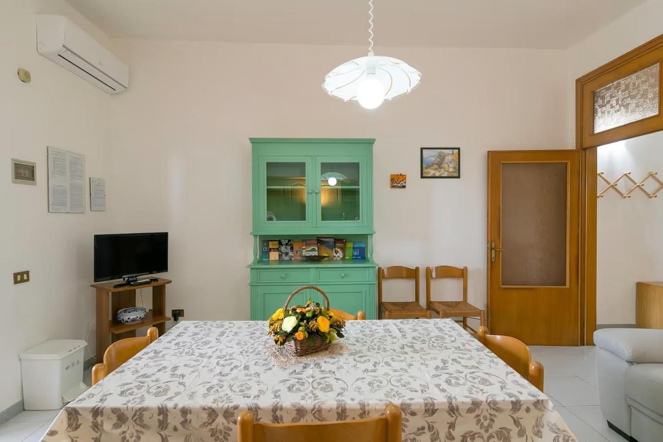 Agriturismo I Debbi 비보나 외부 사진