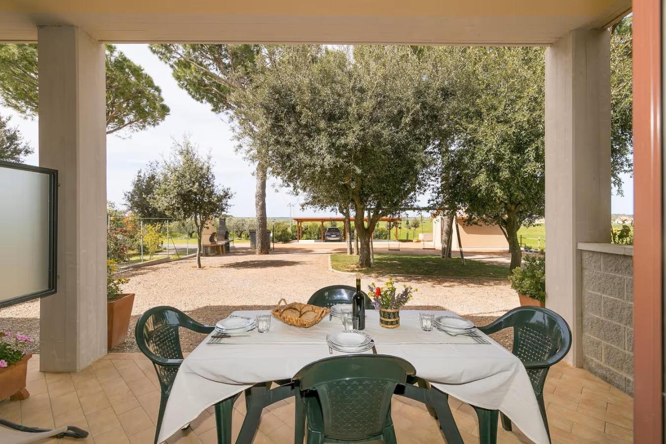 Agriturismo I Debbi 비보나 외부 사진