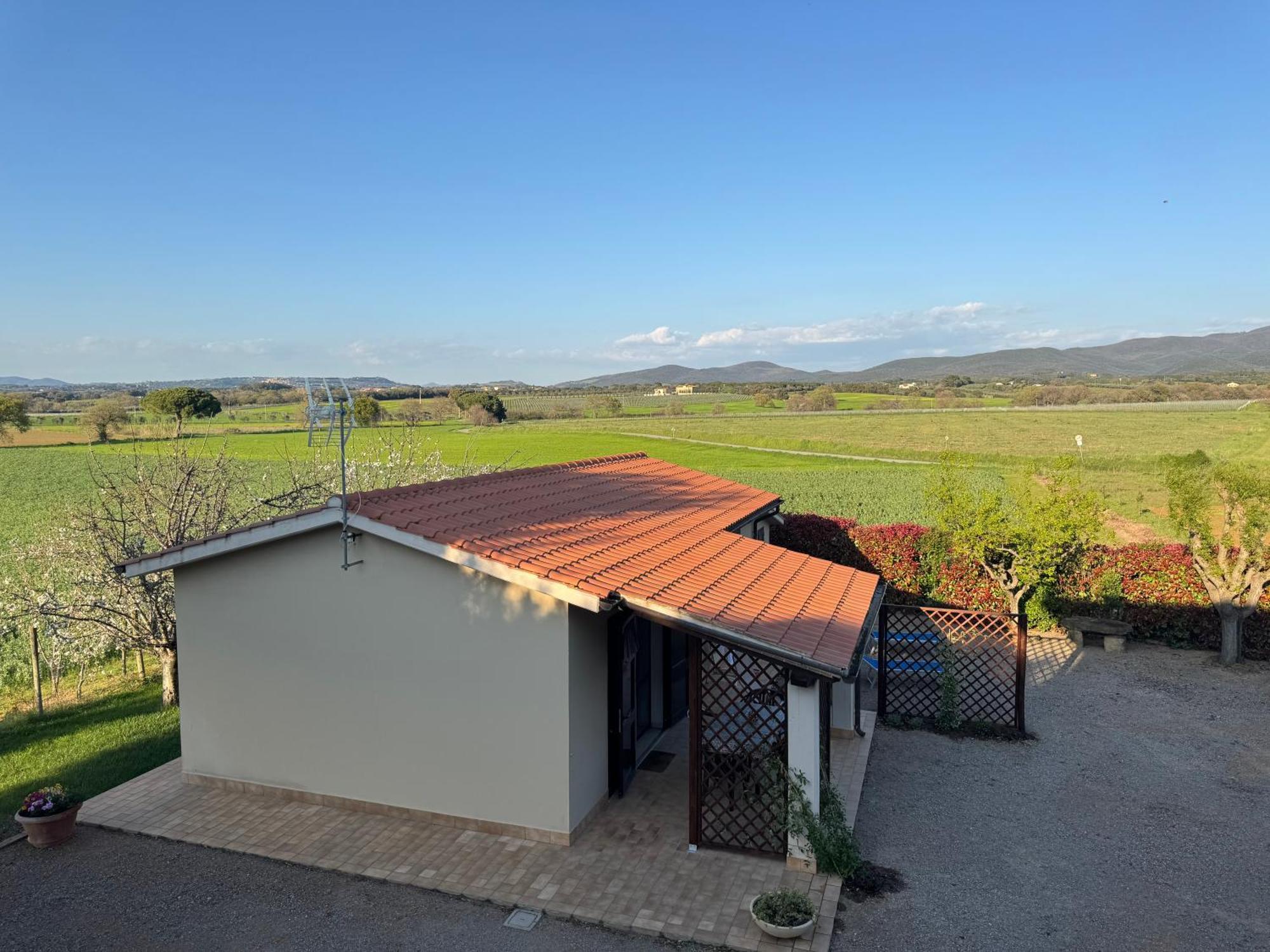 Agriturismo I Debbi 비보나 외부 사진
